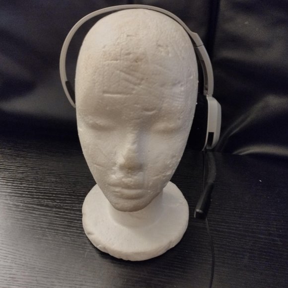 Microsioft XBOX LVL1 Chat Headset - Picture 3 of 5